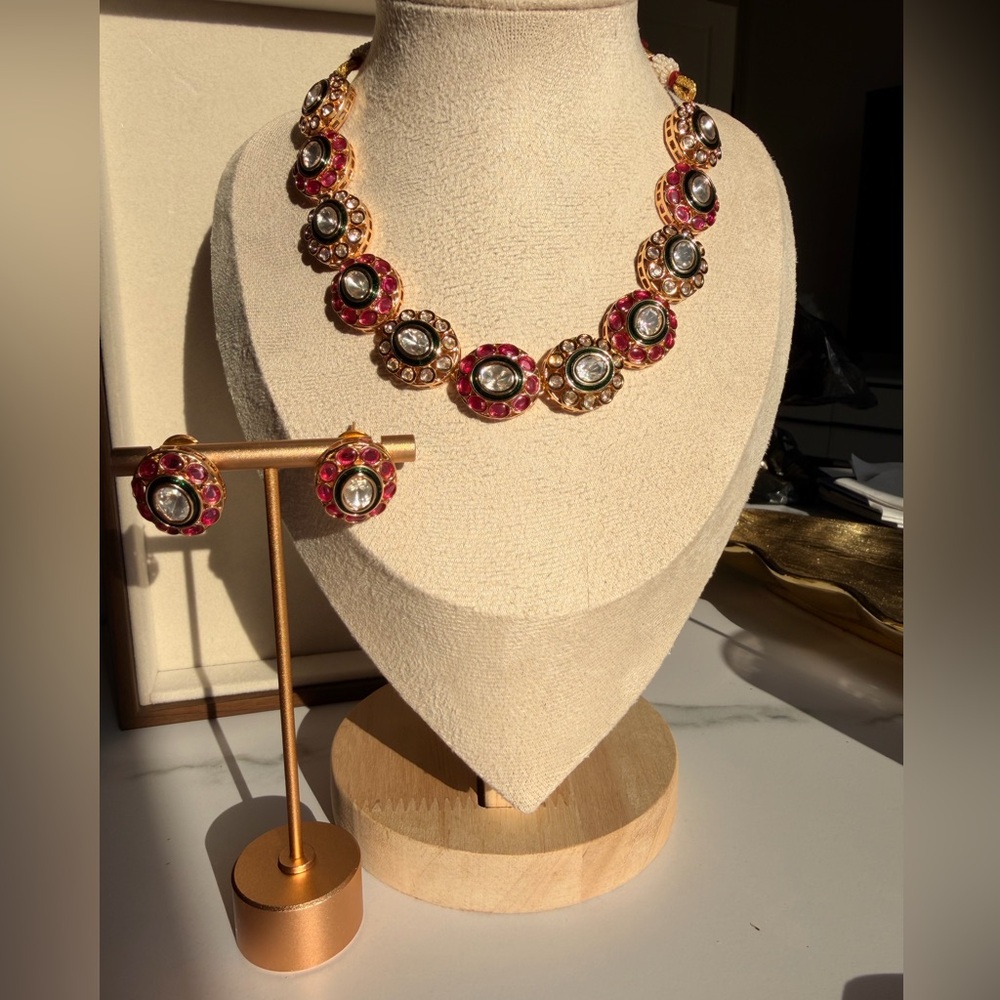 Elegant Rose‑Gold Kundan Necklace Set – Modern Indian Jewellery